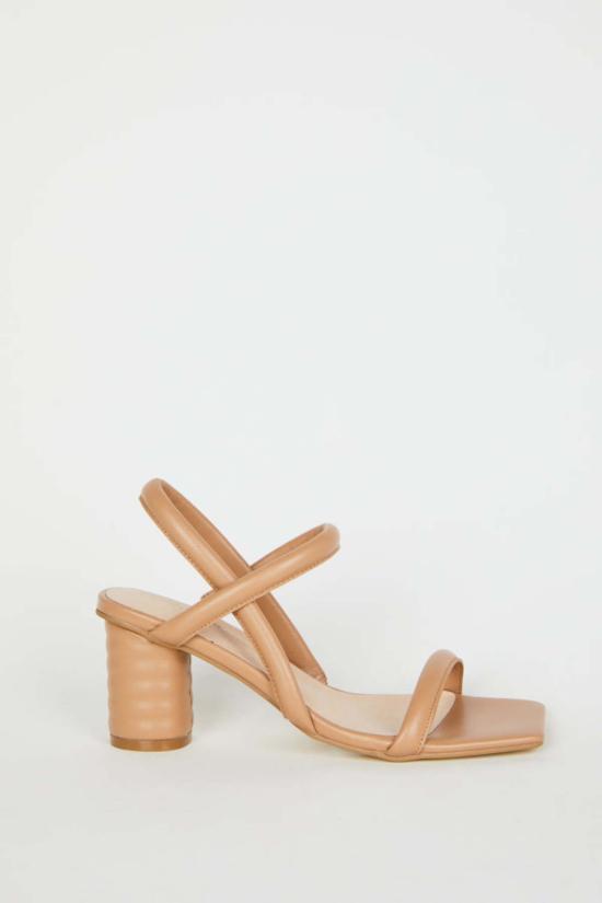  인텐셔널리 블랭크 샌들 "의도적으로." 키프톤 힐 멀티 - INTENTIONALLY BLANK