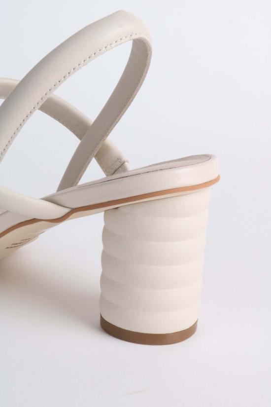  인텐셔널리 블랭크 샌들 "의도적으로." 키프톤 힐 멀티 - INTENTIONALLY BLANK