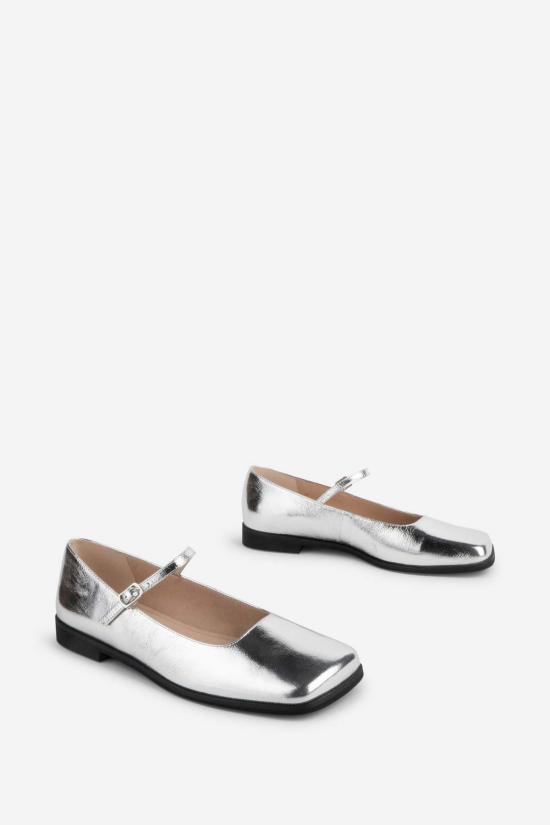  인텐셔널리 블랭크 플랫 슈즈 "의도적으로." 새턴 스퀘어 토 메리 제인 실버/블랙 - INTENTIONALLY BLANK