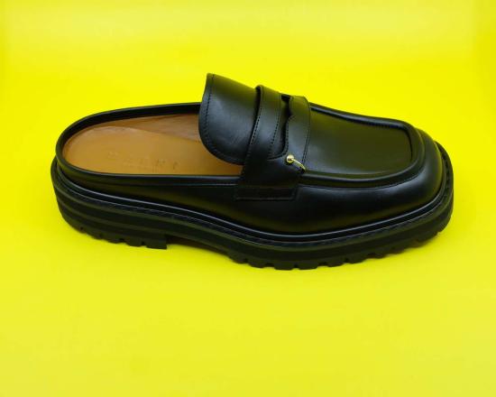  마르니 뮬/슬리퍼 레더 피어싱 2.0 청키 사보  블랙 - MARNI