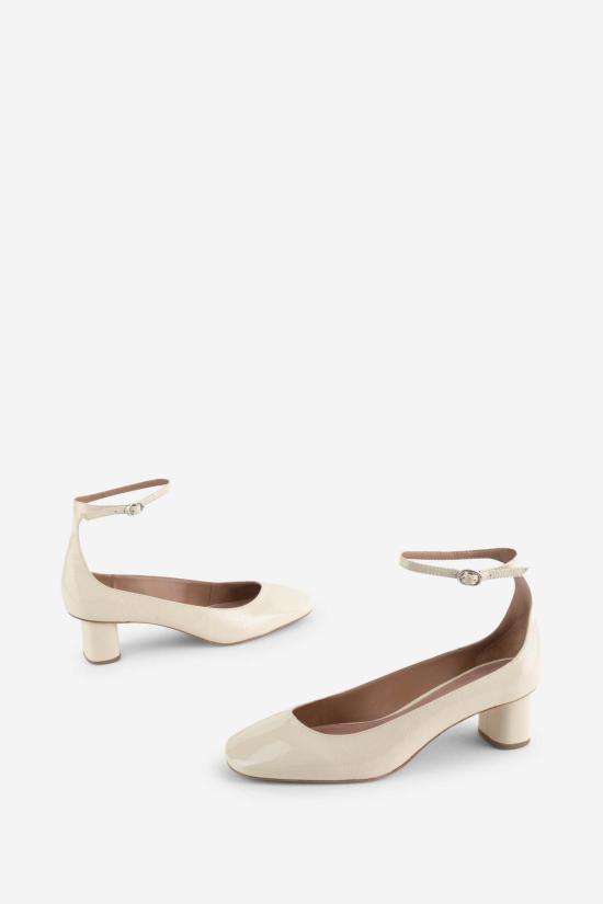  인텐셔널리 블랭크 힐/펌프스 "의도적으로." 와일드 앵클 스트랩 힐 블랙/화이트 - INTENTIONALLY BLANK