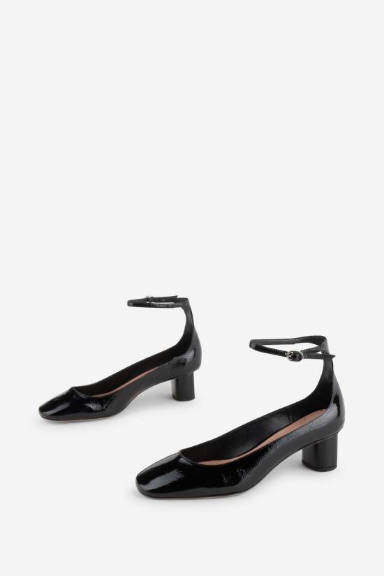  인텐셔널리 블랭크 힐/펌프스 "의도적으로." 와일드 앵클 스트랩 힐 블랙/화이트 - INTENTIONALLY BLANK