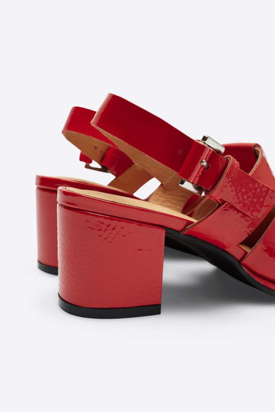  인텐셔널리 블랭크 샌들 "의도적으로." July Fisherman Heel Black/Apple - INTENTIONALLY BLANK