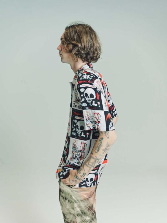  엔드리스 조이 반팔 셔츠 레이온 타로 반팔  블랙 - ENDLESS JOY