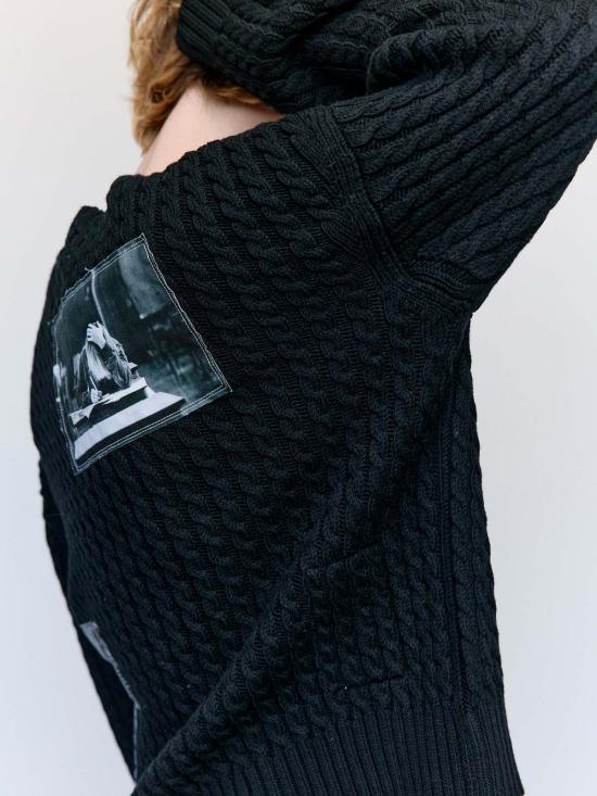  타카히로미야시타 더 솔로이스트 스웨터 . 울 포토 패치 크루넥  블랙 - TAKAHIROMIYASHITA THE SOLOIST.