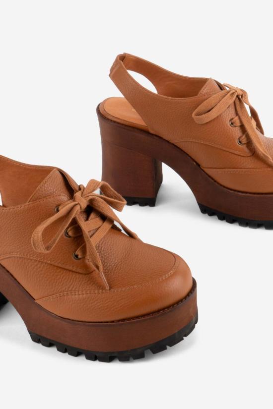  인텐셔널리 블랭크 뮬/슬리퍼 "의도적으로."취미 플랫폼 클로그 위스키/블랙 - INTENTIONALLY BLANK