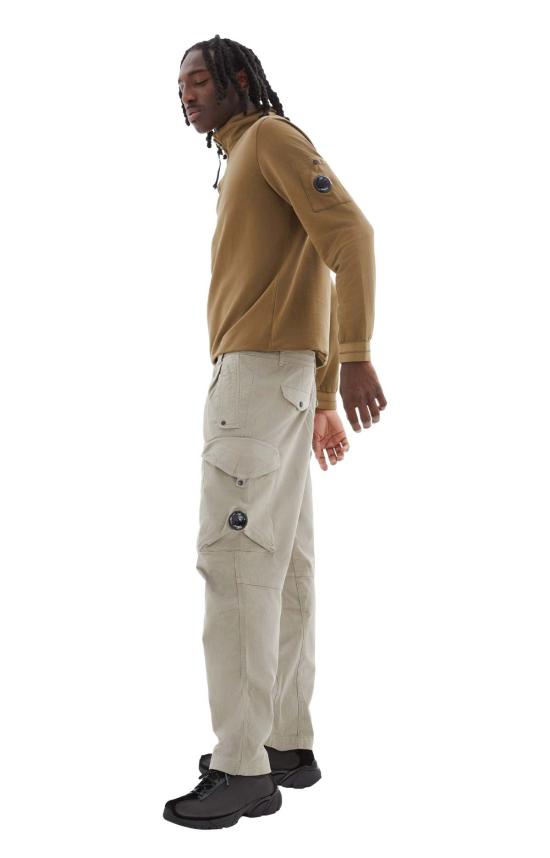  씨피 컴퍼니 스웨터 C.P. Company 라이트 플리스 지퍼 스웨트셔츠 버터넛 - C.P. COMPANY