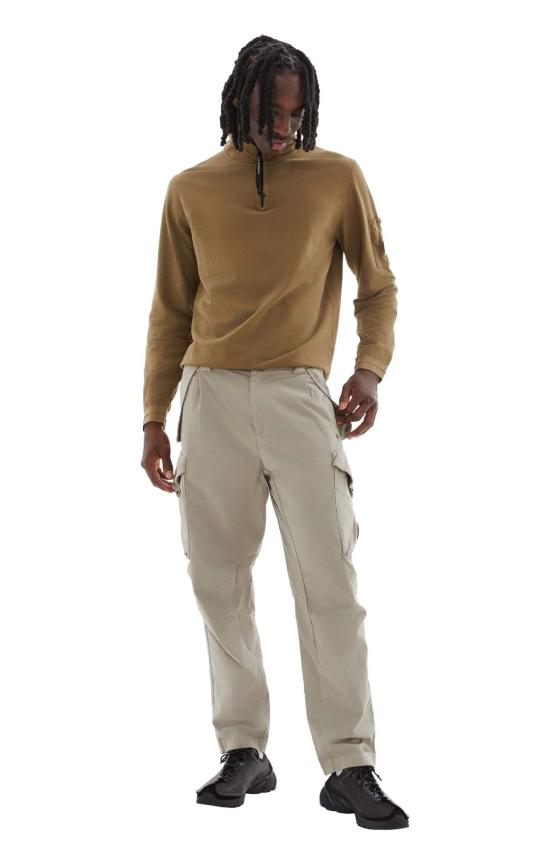  씨피 컴퍼니 스웨터 C.P. Company 라이트 플리스 지퍼 스웨트셔츠 버터넛 - C.P. COMPANY