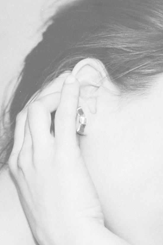  아니카 이네즈 이어링 스털링 쁘띠 크라바트  실버