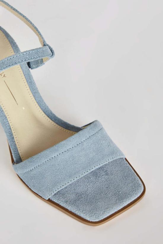  인텐셔널리 블랭크 샌들 "의도적으로." 검증된 스웨이드 힐 포그/오트밀크 - INTENTIONALLY BLANK