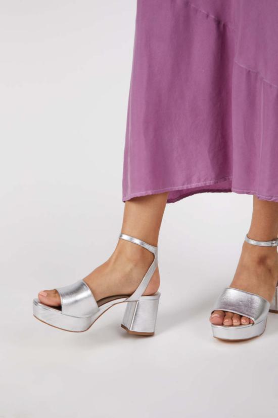  인텐셔널리 블랭크 힐/펌프스 "의도적으로." 루비힐 멀티 - INTENTIONALLY BLANK