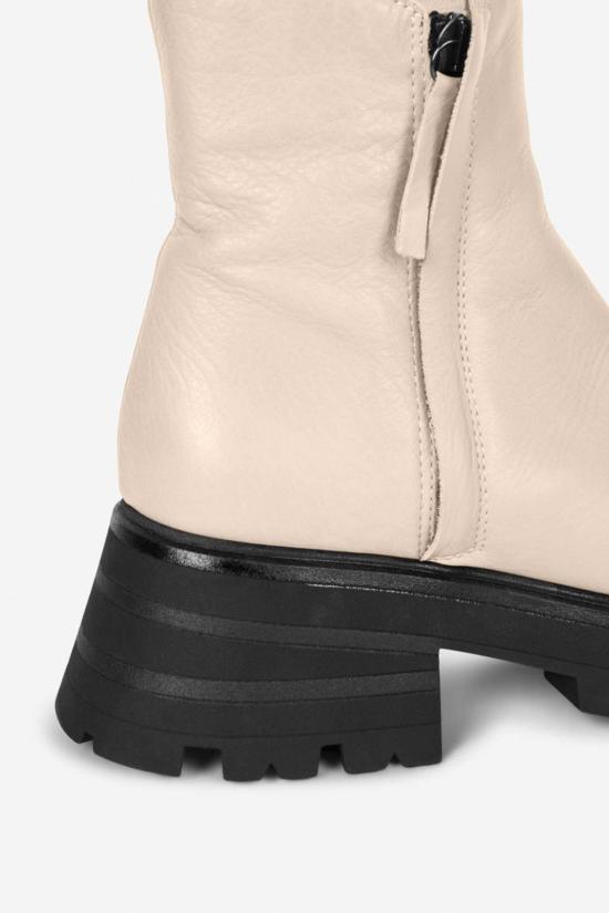  인텐셔널리 블랭크 부츠 "의도적으로." Larry Lug Sole Boot Taupe/Black - INTENTIONALLY BLANK