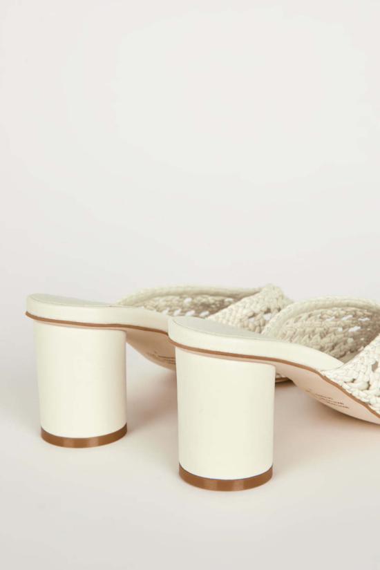  인텐셔널리 블랭크 힐/펌프스 "의도적으로." 카산드라 비건 힐 - INTENTIONALLY BLANK