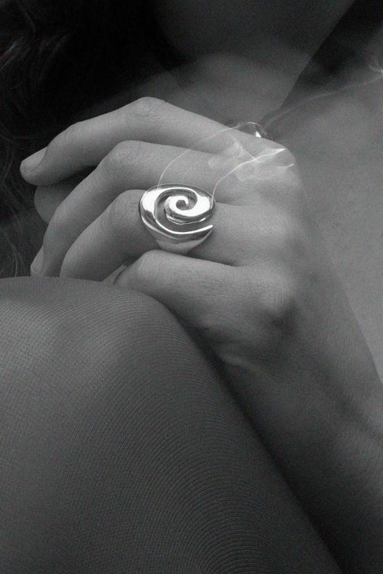  앙하리드 스튜디오 반지 Angharad Studio 스털링 스피라 링 I 스털링 실버