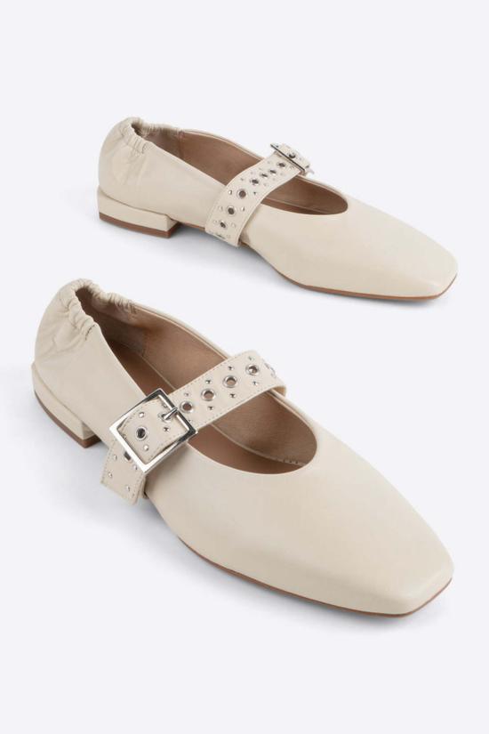  인텐셔널리 블랭크 플랫 슈즈 "의도적으로." 포럼 메리 제인 크림/블랙 - INTENTIONALLY BLANK