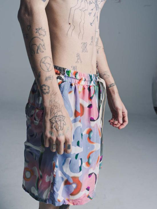  로스트 데이즈 숏팬츠 레이디얼 새틴 반바지 - LOST DAZE