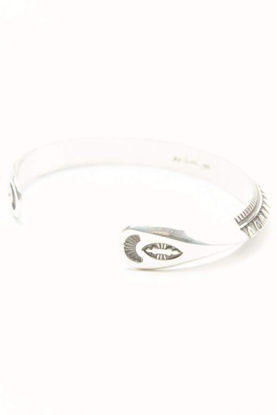  라일 세카테로 팔찌 Lyle Secatero Triangle Cuff Mountain Rain Cuff 스털링 실버 - LYLE SECATERO