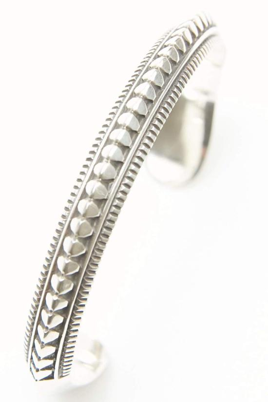  라일 세카테로 팔찌 Lyle Secatero Triangle Cuff Mountain Rain Cuff 스털링 실버