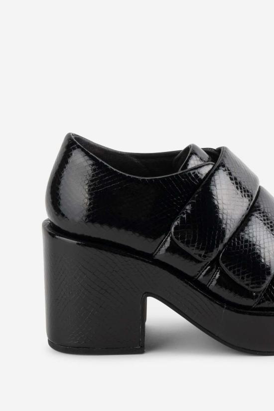  인텐셔널리 블랭크 로퍼 "의도적으로." 범죄 플랫폼  블랙 - INTENTIONALLY BLANK