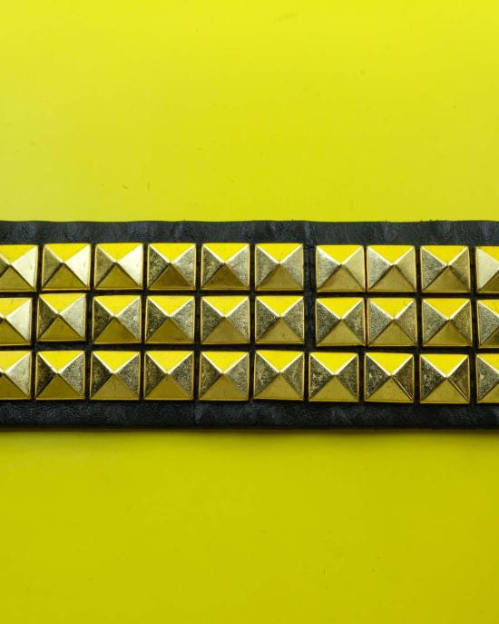  어니스트 더블유 베이커 가죽 벨트 Ernest W. Baker 피라미드 스터드 대형 버클  블랙/골드 - ERNEST W. BAKER