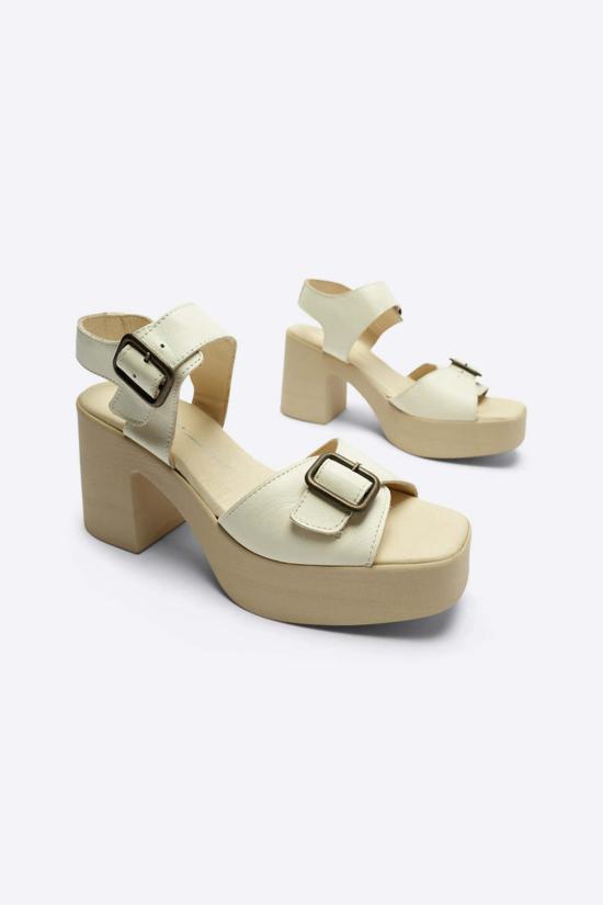  인텐셔널리 블랭크 뮬/슬리퍼 "의도적으로." Margo Natural Sole Platform Heel Clouds - INTENTIONALLY BLANK