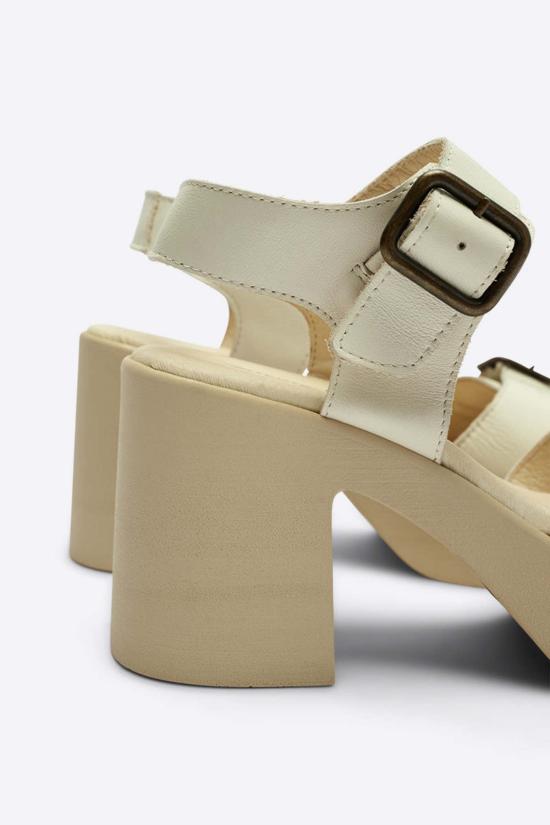  인텐셔널리 블랭크 뮬/슬리퍼 "의도적으로." Margo Natural Sole Platform Heel Clouds - INTENTIONALLY BLANK