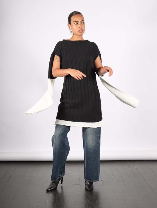  이세이 미야케 풀오버 비하인드 더 신 스웨터 블랙