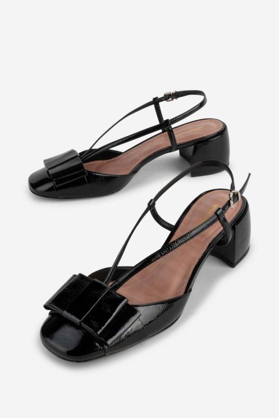  인텐셔널리 블랭크 힐/펌프스 "의도적으로." 카리나 슬링백 힐 블랙/크림 - INTENTIONALLY BLANK