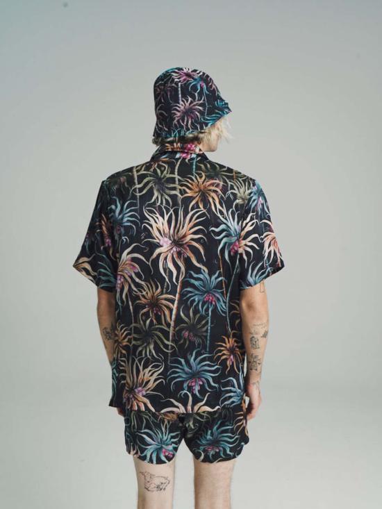  엔드리스 조이 반팔 셔츠 실크 반팔  나이트 팜 골드 - ENDLESS JOY