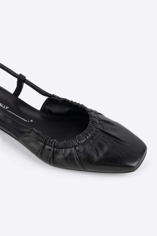  인텐셔널리 블랭크 힐/펌프스 "의도적으로." Daff Slingback Flat Black/Cream - INTENTIONALLY BLANK