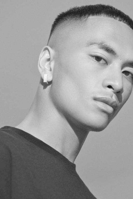  톰우드 이어링 새틴 스몰 스퀘어 후프 실버