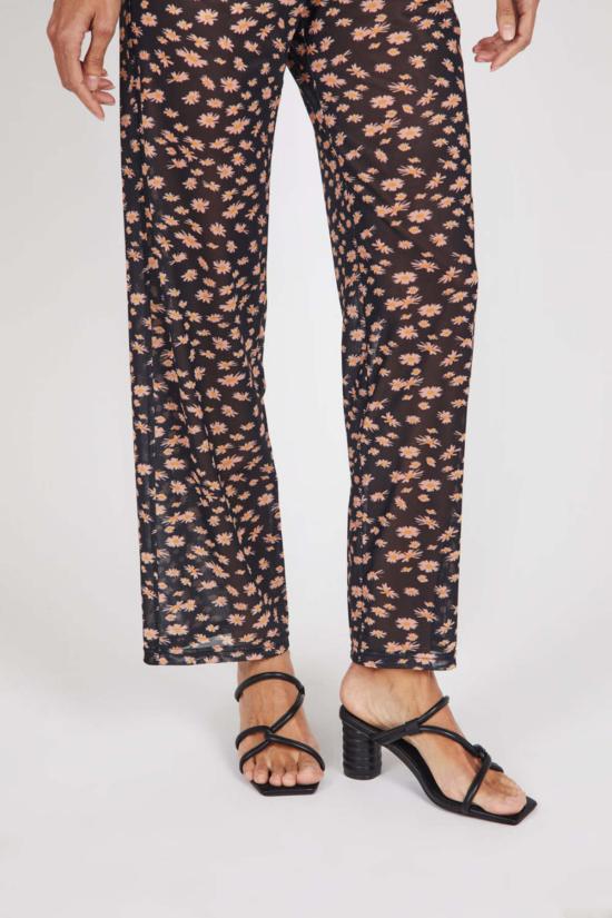  인텐셔널리 블랭크 샌들 "의도적으로." 카밀 힐 블랙/클레이/크림 - INTENTIONALLY BLANK