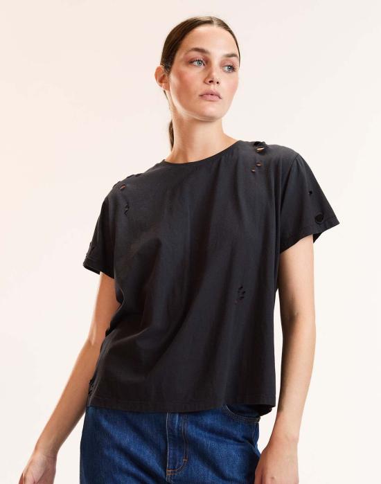  신시아 로리 민소매 티셔츠 신시아 로울리 디스트레스드 티셔츠 블랙 - CYNTHIA ROWLEY