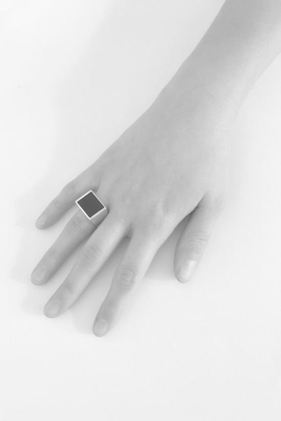  레기어 반지 레지어 스퀘어 시그넷 링 실버/오닉스 - LEGIER