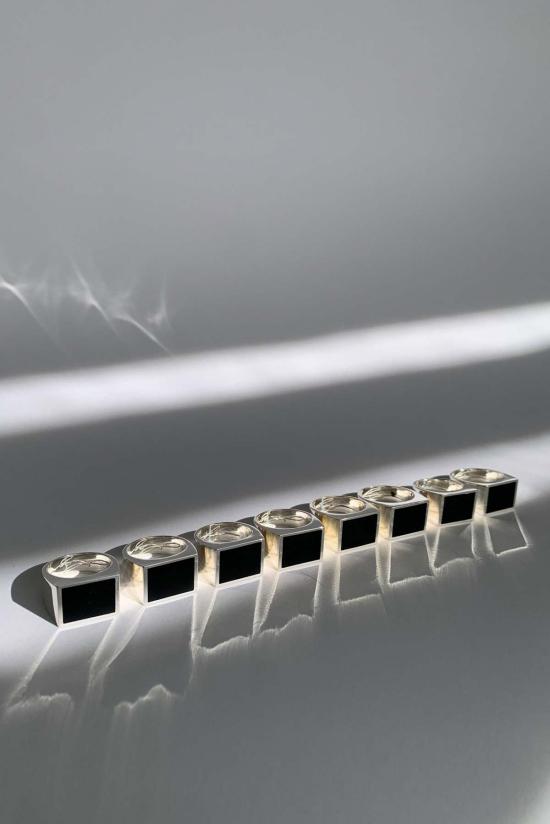  레기어 반지 레지어 스퀘어 시그넷 링 실버/오닉스 - LEGIER