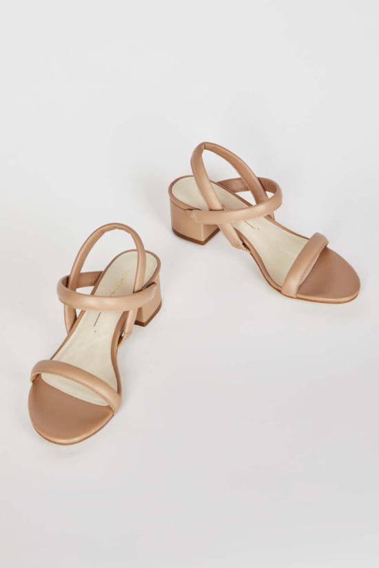  인텐셔널리 블랭크 샌들 "의도적으로." 키미힐 블랙 - INTENTIONALLY BLANK