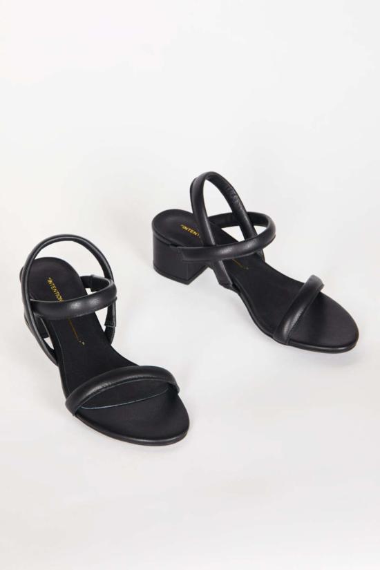  인텐셔널리 블랭크 샌들 "의도적으로." 키미힐 블랙 - INTENTIONALLY BLANK