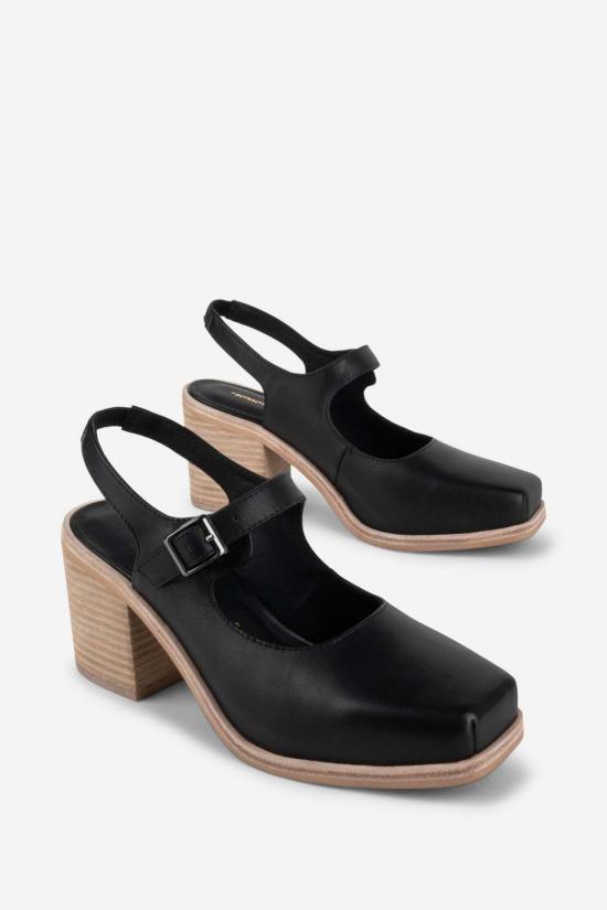  인텐셔널리 블랭크 샌들 "의도적으로." 오피스 클로그 내추럴 솔 코냑