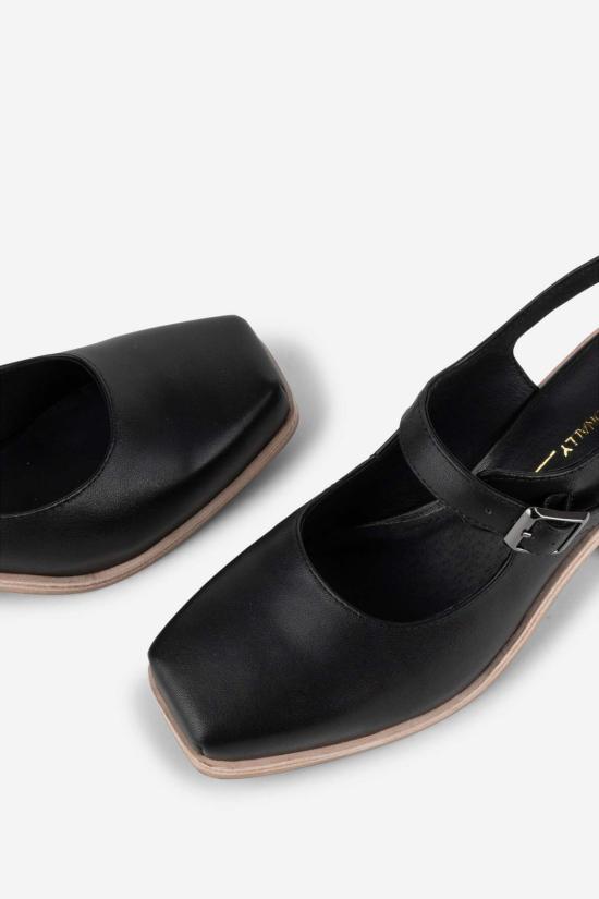  인텐셔널리 블랭크 샌들 "의도적으로." 오피스 클로그 내추럴 솔 코냑 - INTENTIONALLY BLANK