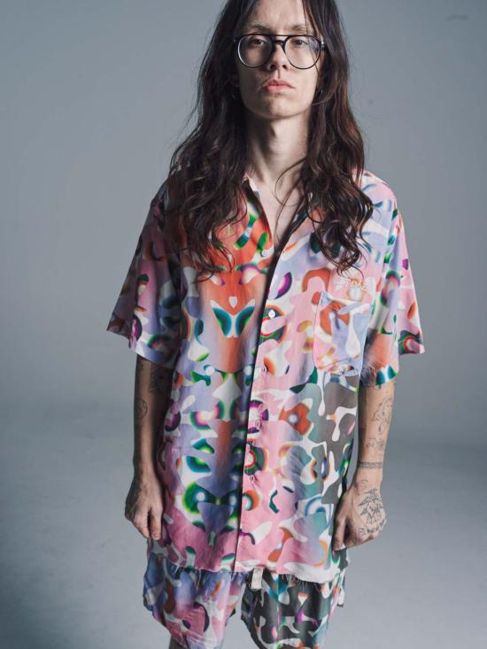  로스트 데이즈 반팔 셔츠 레이디얼 새틴 캠프