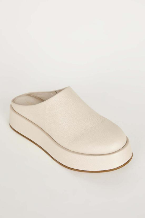  인텐셔널리 블랭크 뮬/슬리퍼 "의도적으로." 라이즌 플랫폼 뮬 - INTENTIONALLY BLANK