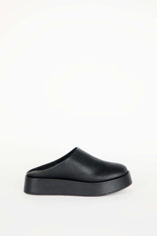  인텐셔널리 블랭크 뮬/슬리퍼 "의도적으로." 라이즌 플랫폼 뮬 - INTENTIONALLY BLANK