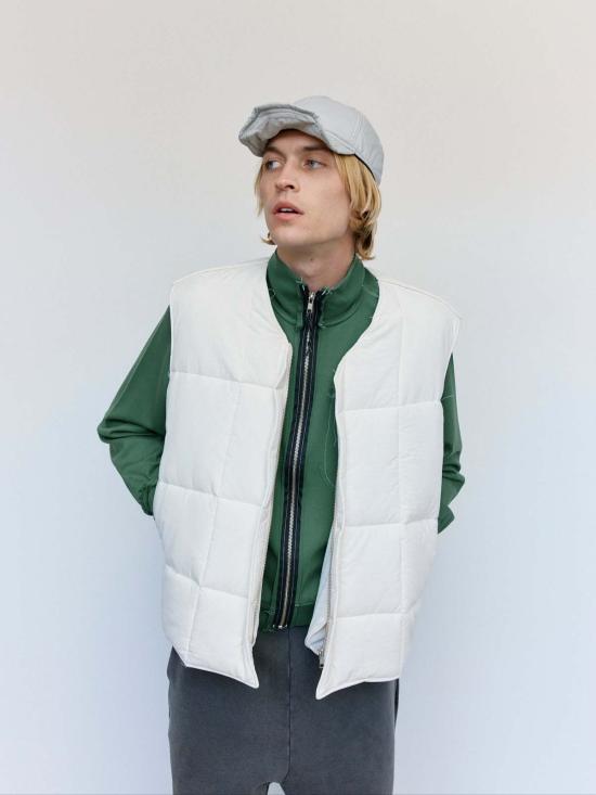  카미엘 포트젠스 베스트 Camiel Fortgens 나일론 이불 조끼 오프 화이트