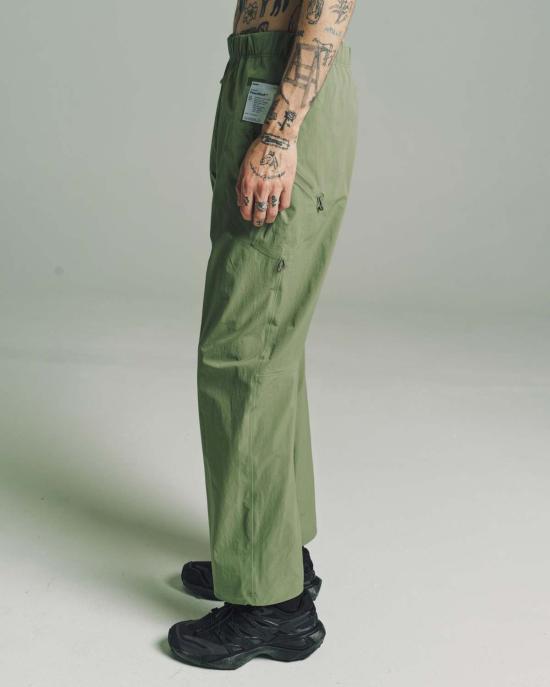  새티스파이 트레이닝/조거 팬츠 Satisfy Running Oil Peace Shell Technical Climb Pants Green - SATISFY