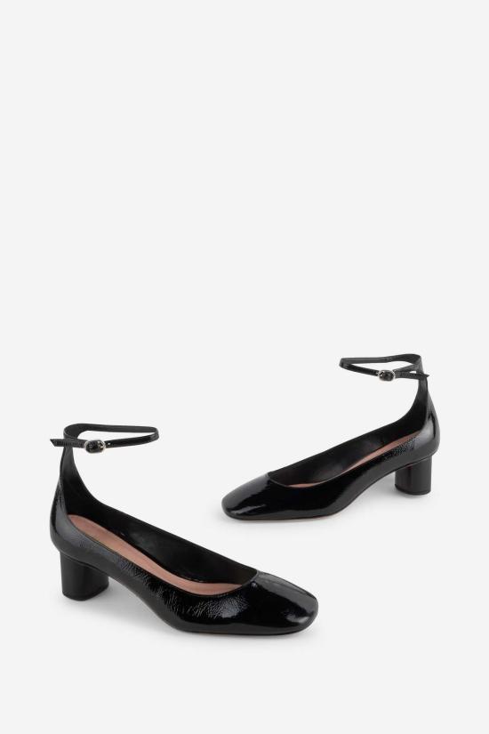  인텐셔널리 블랭크 힐/펌프스 "의도적으로." 와일드 앵클 스트랩 힐 블랙/화이트 - INTENTIONALLY BLANK