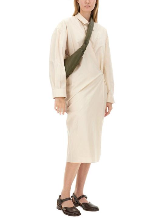 24FW 르메르 스트레이트 칼라 트위스트 드레스  DR1092LF839WH048 DOM - LEMAIRE