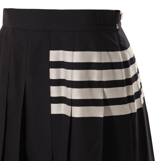 24FW 톰브라운 플리츠 숏 스커트 FGC402V06146415 DOM - THOM BROWNE