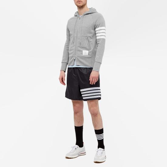 26SS 톰브라운 사선완장 투웨이 후드집업 후드 티셔츠 MJT022H00535068 LGRAY DOM - THOM BROWNE