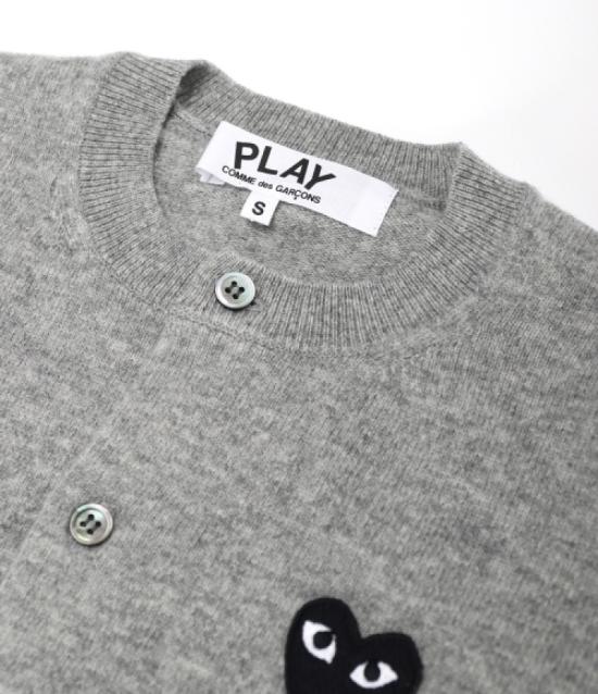 25FW 꼼데가르송 블랙 하트 니트 가디건 AXN0230512 LIGHT GREY DOM - COMME DES GARCONS