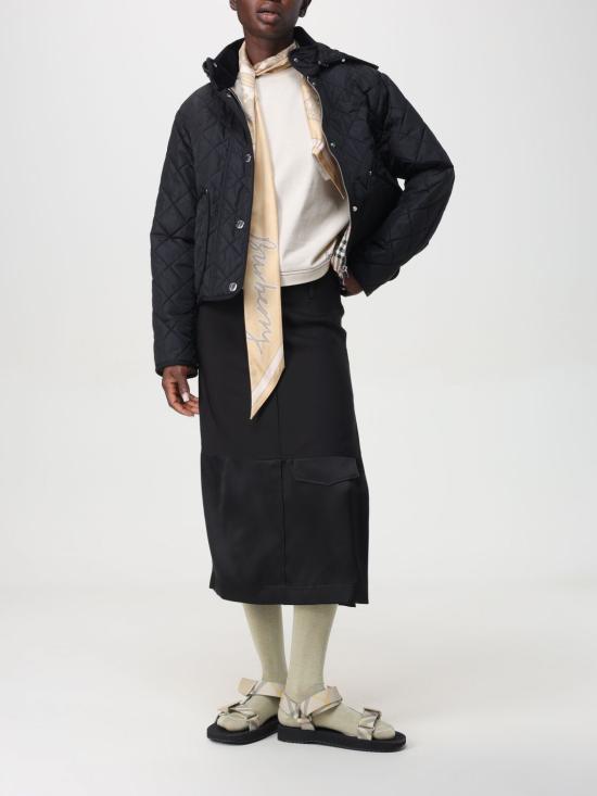 25SS 버버리 다이아몬드 퀼티드 나일론 크롭 자켓 8072798 BLACK DOM - BURBERRY